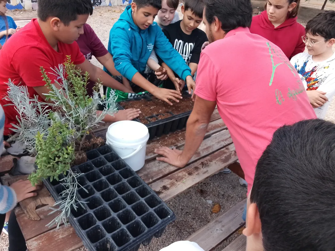 Sembrado por los alumnos